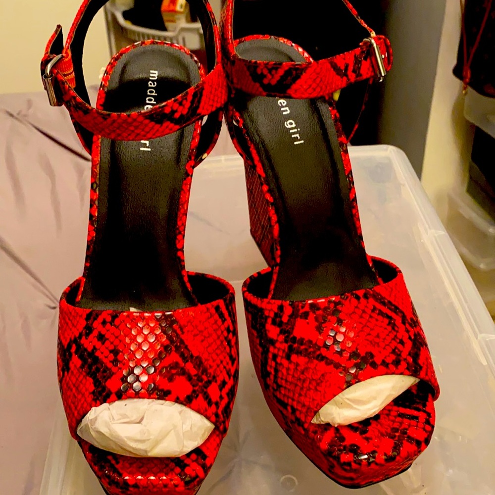 These are brand new never been worn